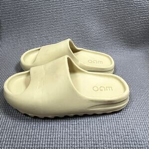 EGO Playoff Flat Slider Sandals Women Size 4 Ivory Rubber Slip On Casual Comfort